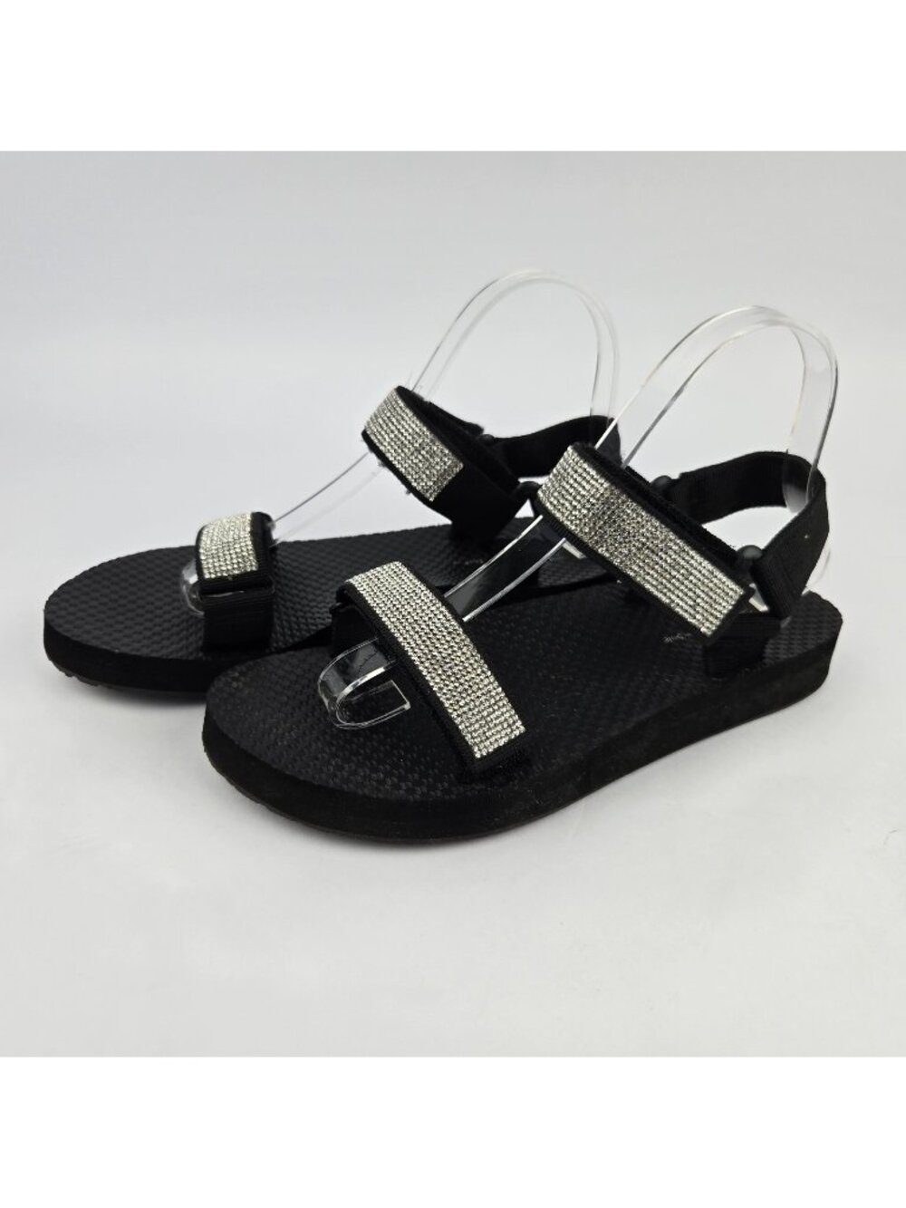 TIME AND TRU LADIES WOMENS BLING JEWEL DESIGN SANDALS SHOES SIZE 7 ADJUSTABLE